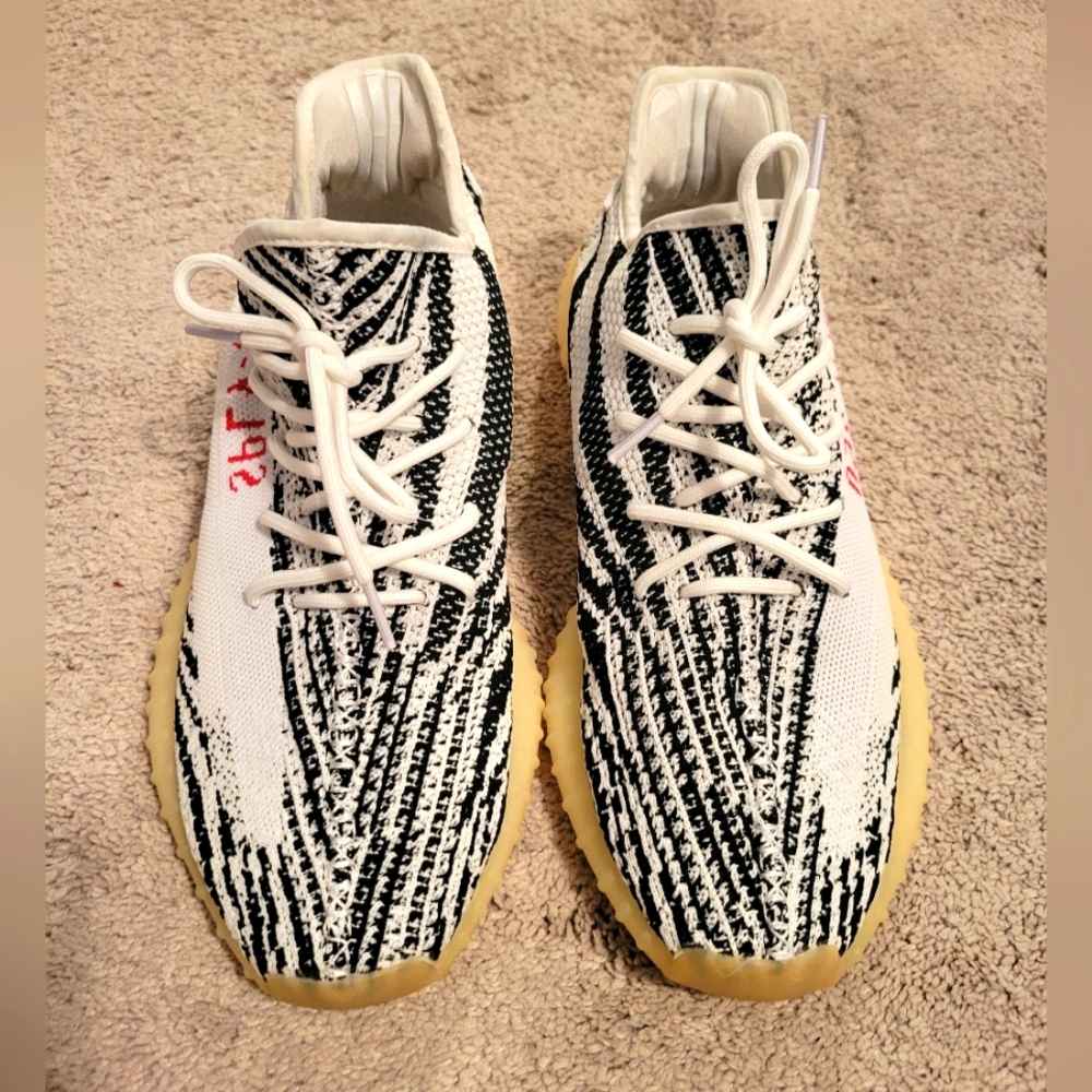 Adidas Yeezy Boost 350 V2 Zebra men's size 12.5 - Picture 2 of 7